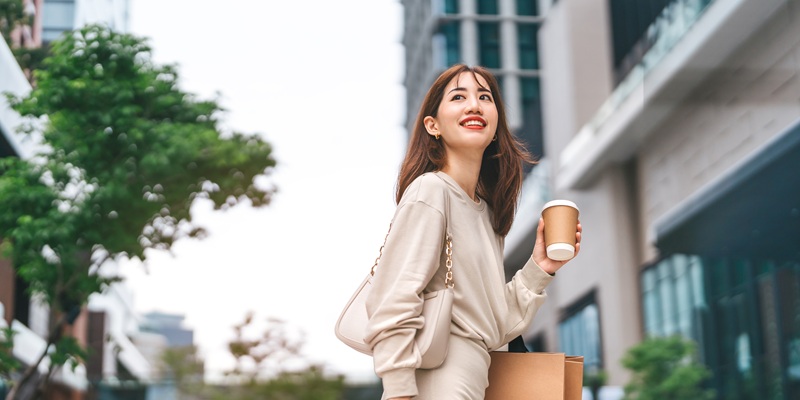 女裝推薦搭配有哪些？教你用基礎單品穿出時尚潮流感！